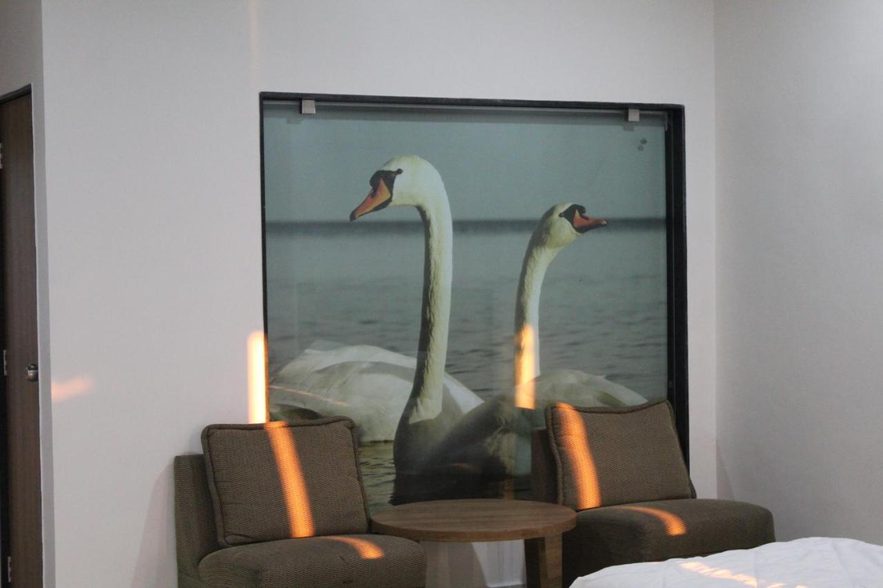 Flamingo Club And Resort Una 3 Km Away From Diu Check Post Exterior photo