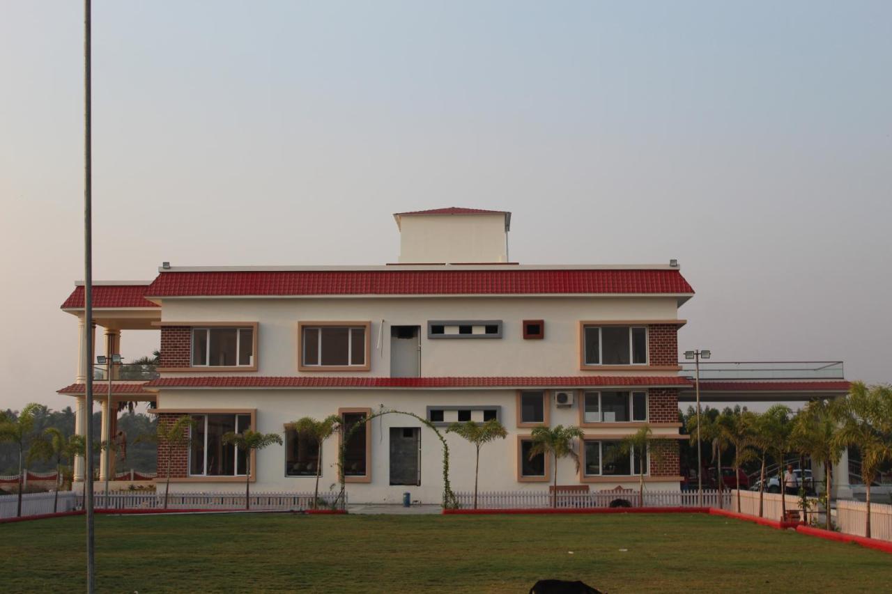 Flamingo Club And Resort Una 3 Km Away From Diu Check Post Exterior photo