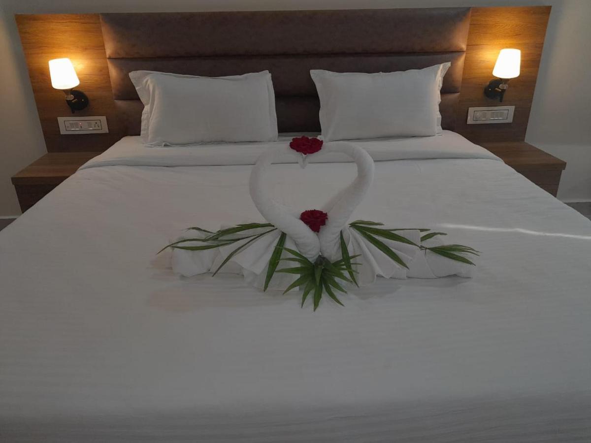 Flamingo Club And Resort Una 3 Km Away From Diu Check Post Exterior photo
