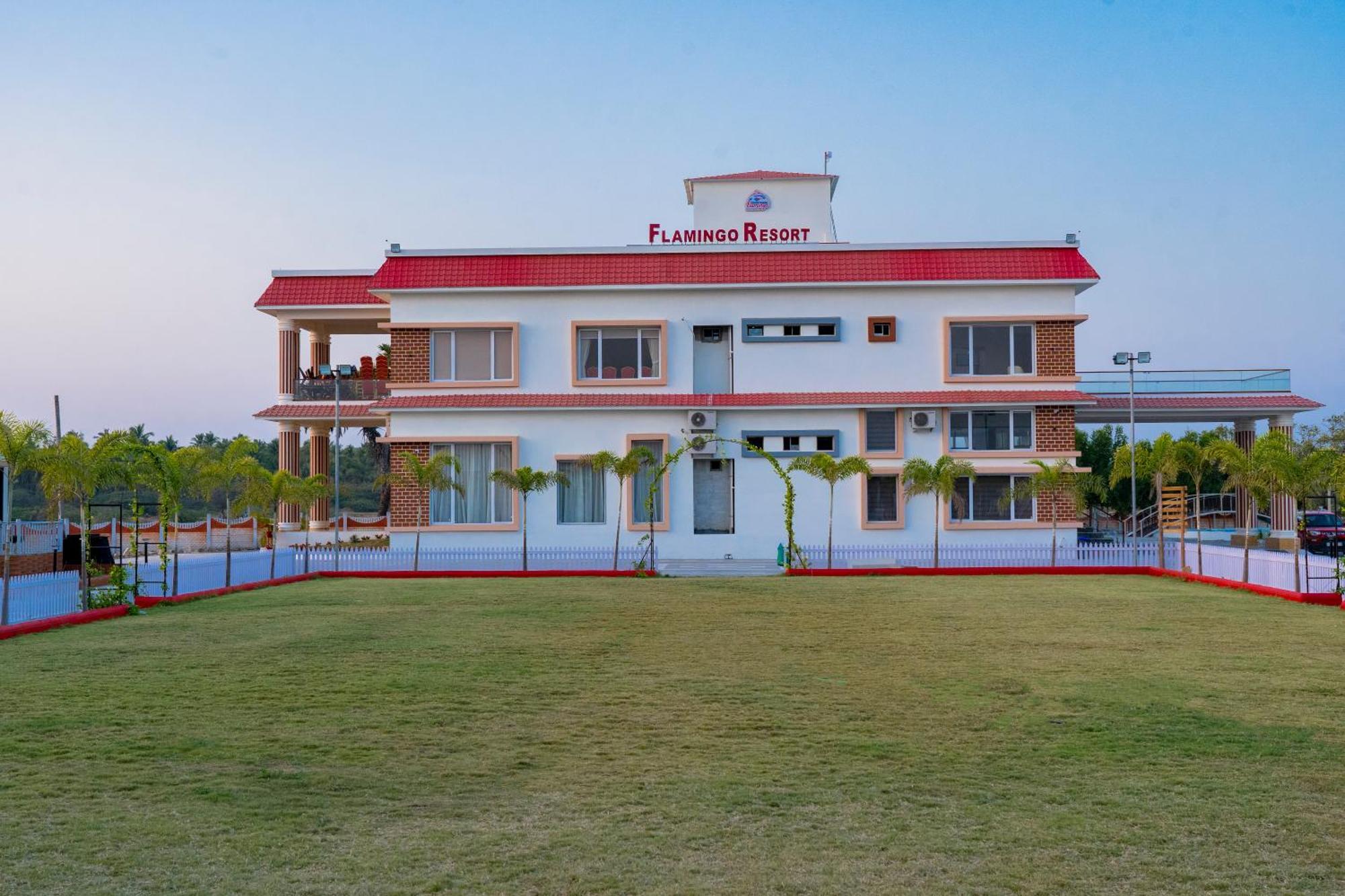 Flamingo Club And Resort Una 3 Km Away From Diu Check Post Exterior photo