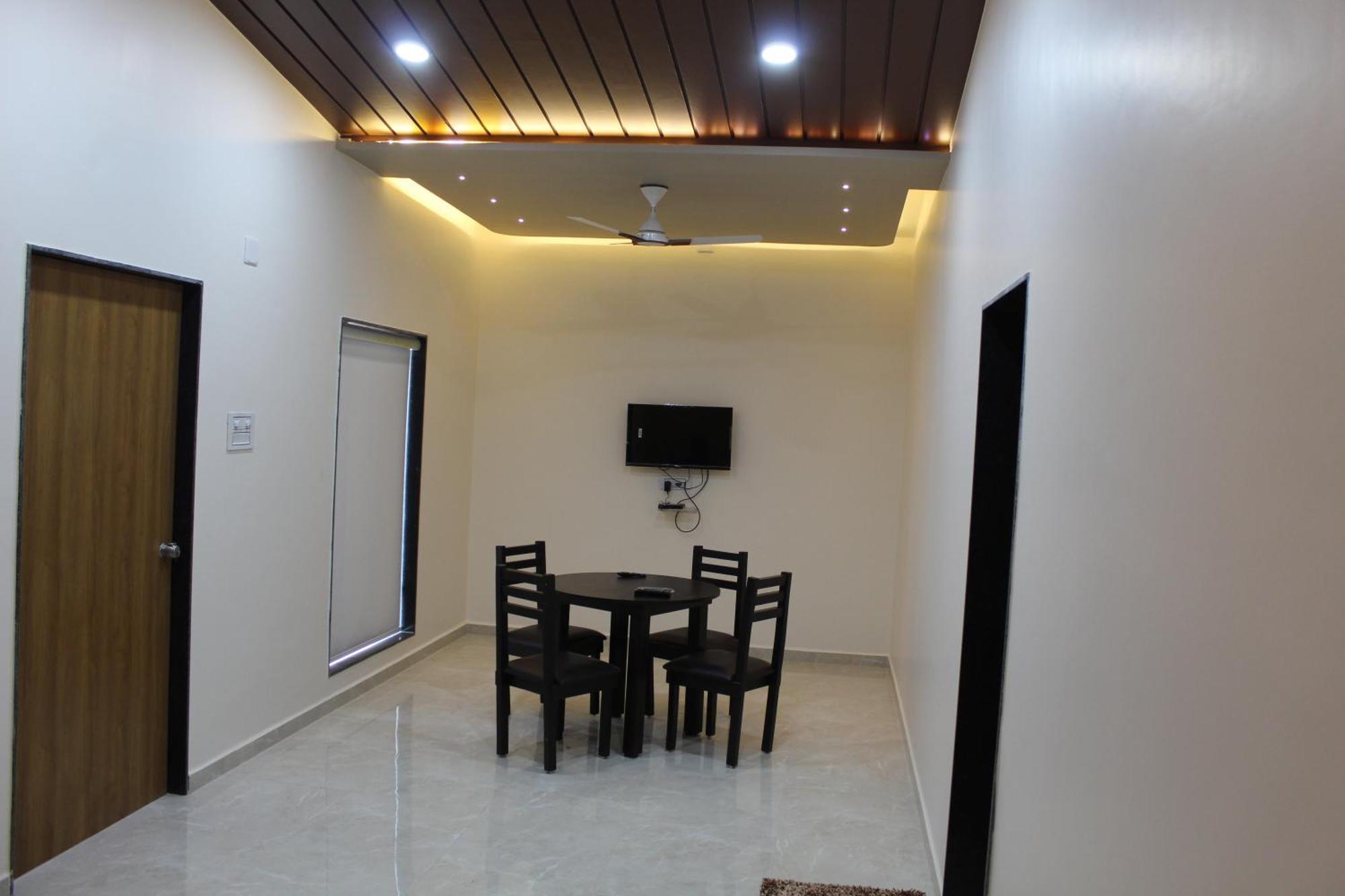 Flamingo Club And Resort Una 3 Km Away From Diu Check Post Exterior photo